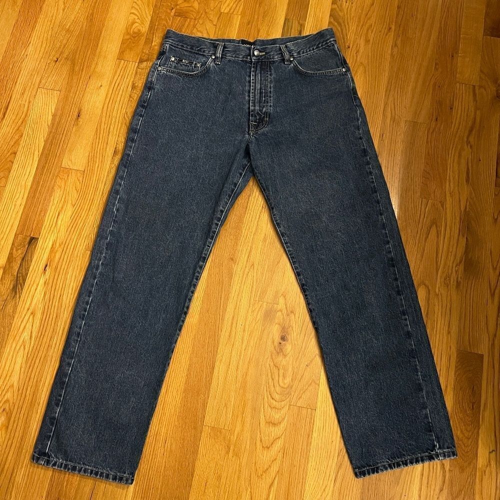 EUC Men's Boss by Hugo Boss Arizona Mid-Rise Straight Leg Jeans Size 36 x 32